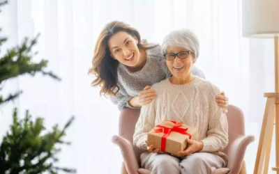 How to Meet a Senior’s Needs During the Holidays and Signs They Need Extra Support